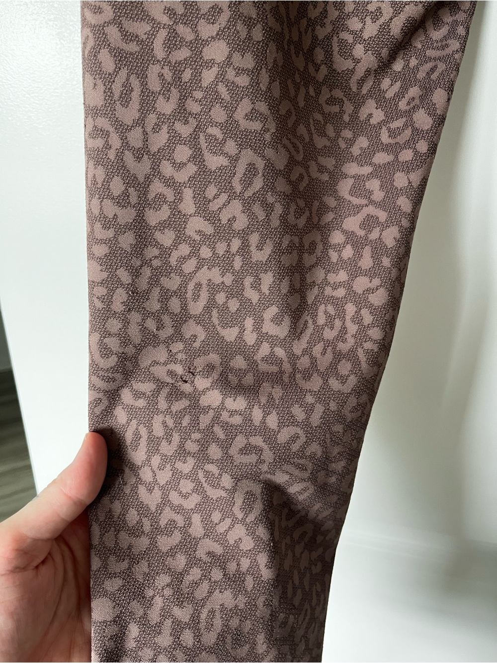 aerie Mauve Brown Leopard Print Leggings - Picture 6 of 6